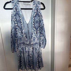 Alice & Olivia mini dress size 2, like new!